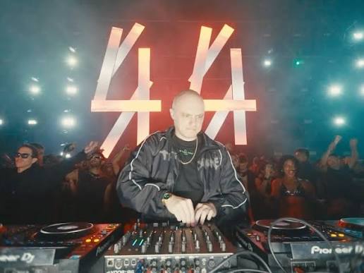 In Verruf : The refreshing voice of Techno